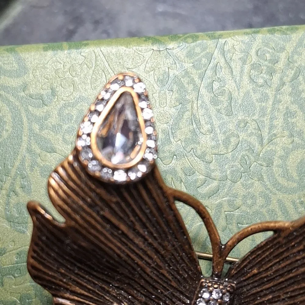 SOLD Gucci Gold and Silver Butterfly Brooch - Picture 14 of 14